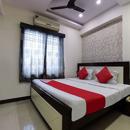 Oyo 16539 Grand Sandarshini Inn Hyderabad Exterior photo