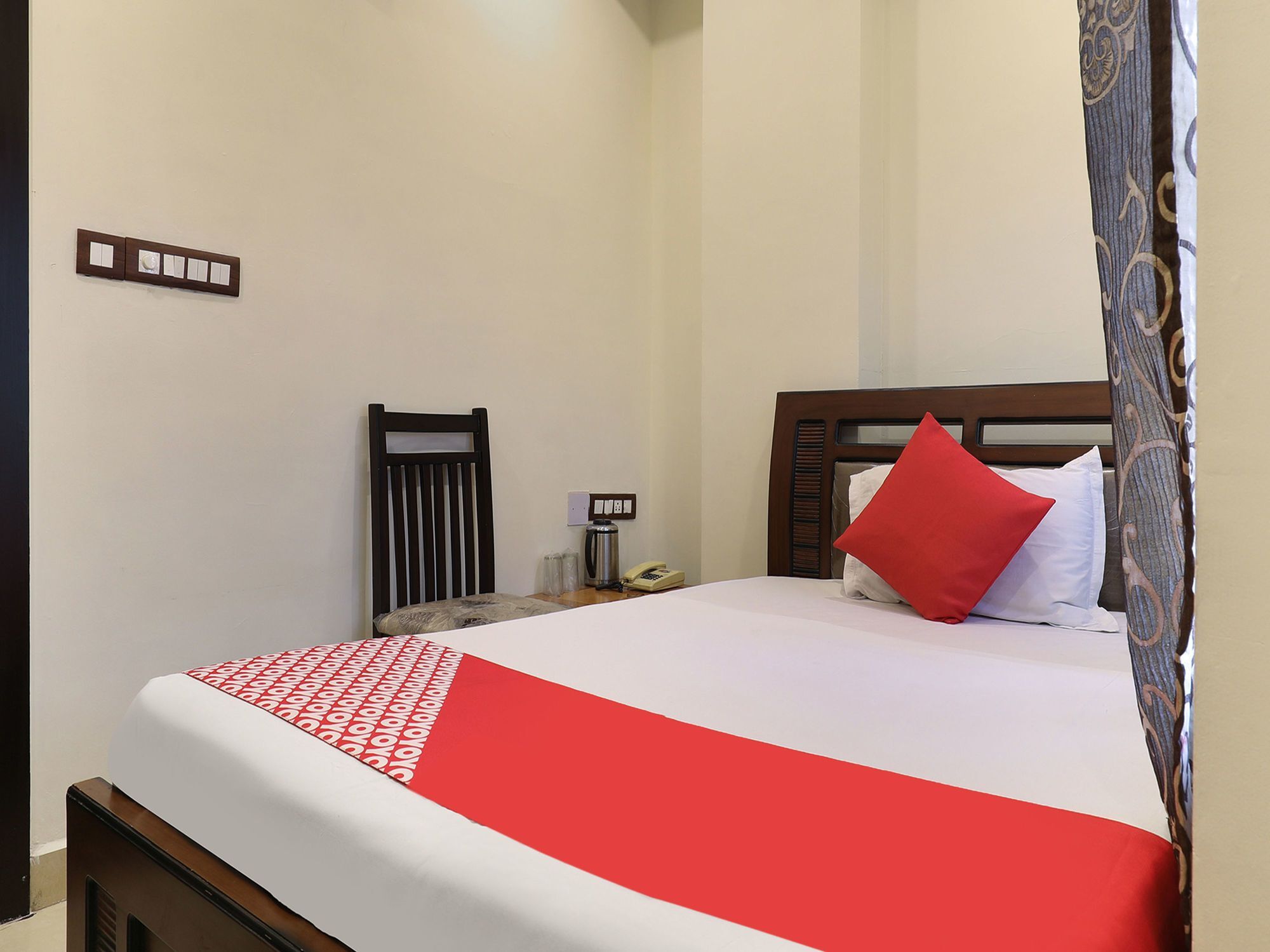Oyo 16539 Grand Sandarshini Inn Hyderabad Exterior photo