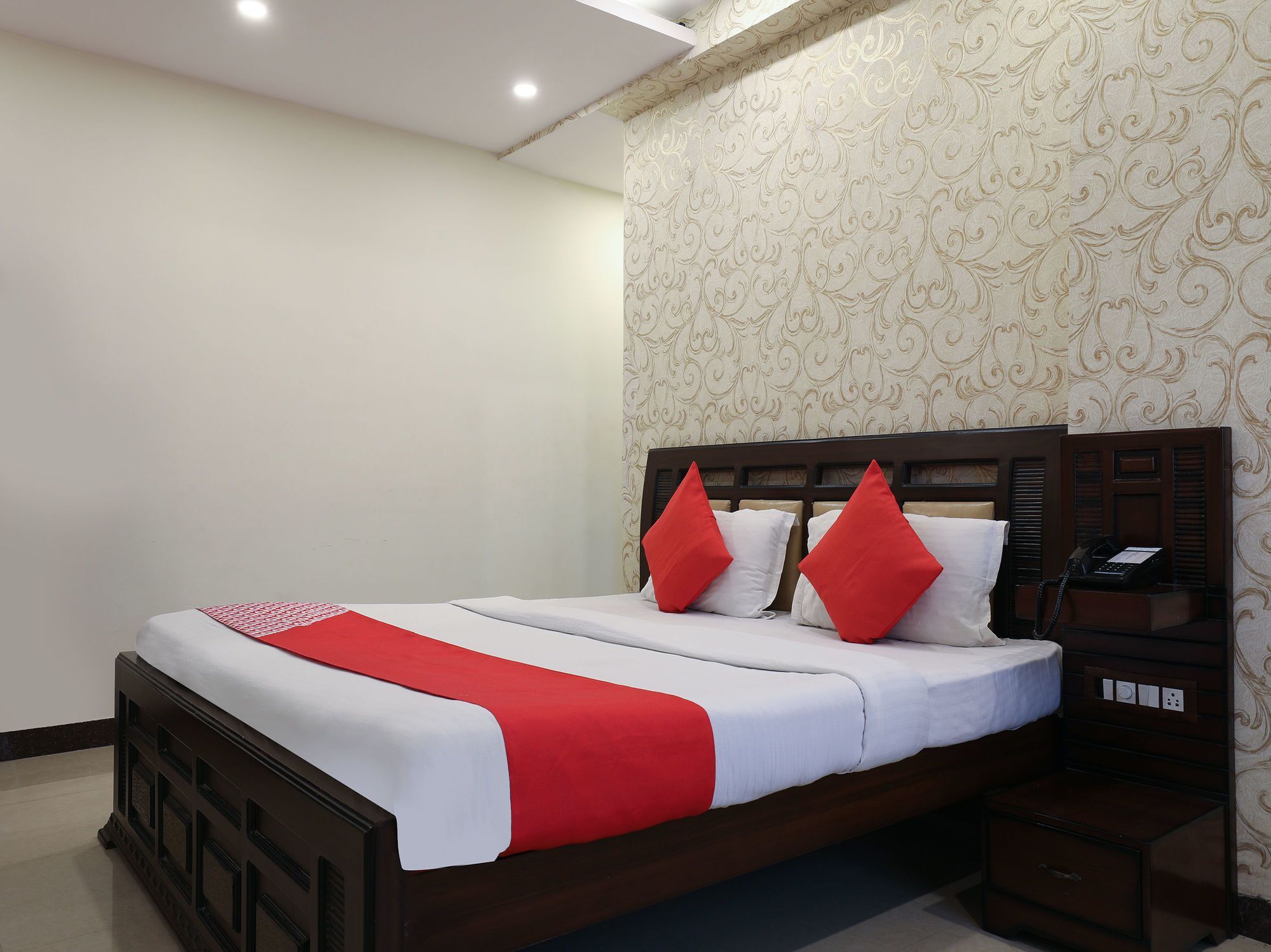 Oyo 16539 Grand Sandarshini Inn Hyderabad Exterior photo